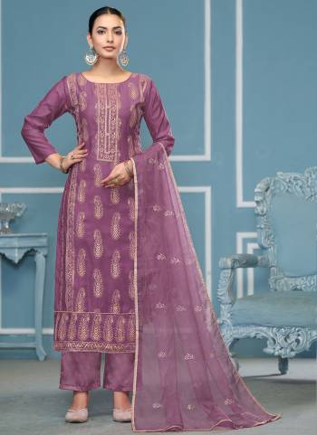 Looking These Suit in Fine Colored Pair With Bottom And Dupatta.These Top Are Roman Cotton And Dupatta Are Fabricated On Organza Pair With Dull Santoon Bottom.Its Beautified With Designer Embroidery, Hand Work.