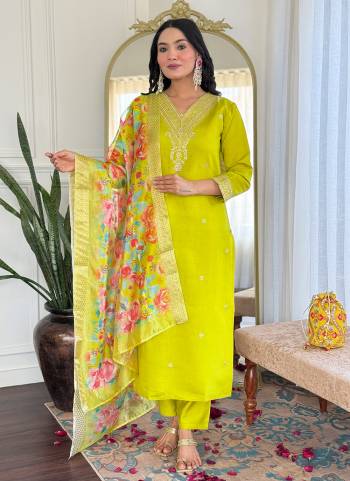 Looking These Readymade Suit in Fine Colored Pair With Bottom And Dupatta.These Top And Bottom Are Fabricated On Viscose Chanderi Pair With Tabby Silk Dupatta.Its Beautified With Designer Embroidery Work,Printed Dupatta.