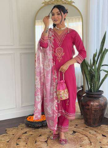 Looking These Readymade Suit in Fine Colored Pair With Bottom And Dupatta.These Top And Bottom Are Fabricated On Viscose Rayon Pair With Chinon Dupatta.Its Beautified With Designer Embroidery Work,Printed Dupatta.