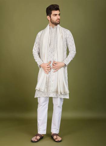 Attrective These Party Wear Readymade Kurta With Dupatta Pair in Fine Colored.These Kurta And Dupatta Are Viscose Silk Fabricated on Pair.Its Beautified With Designer Thread,Sequance Embroidery Work.