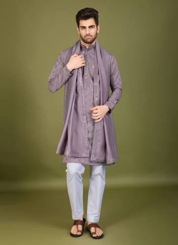 Attrective These Party Wear Readymade Kurta With Dupatta Pair in Fine Colored.These Kurta And Dupatta Are Viscose Silk Fabricated on Pair.Its Beautified With Designer Thread,Sequance Embroidery Work.