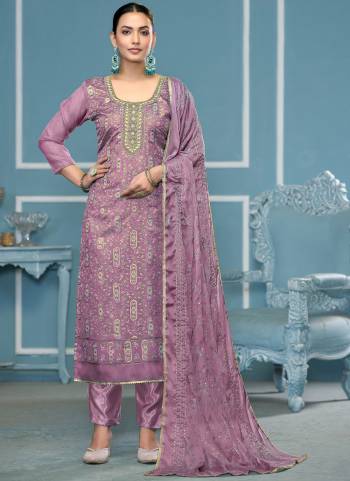Looking These Suit in Fine Colored Pair With Bottom And Dupatta.These Top Are Viscose Organza And Dupatta Are Fabricated On Nazmin Pair With Dull Santoon Bottom.Its Beautified With Designer Printed,Embroidery,Hand Work.