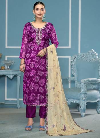 Looking These Suit in Fine Colored Pair With Bottom And Dupatta.These Top Are Viscose Banarasi And Dupatta Are Fabricated On Nazmin Pair With Dull Santoon Bottom.Its Beautified With Designer Printed,Embroidery,Hand Work.