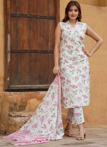 Garb These Suit in Fine Colored Pair With Bottom And Dupatta.These Top And Bottom Are Fabricated On Cotton Slub Pair With Chanderi Cotton Dupatta.Its Beautified With Designer Printed .
