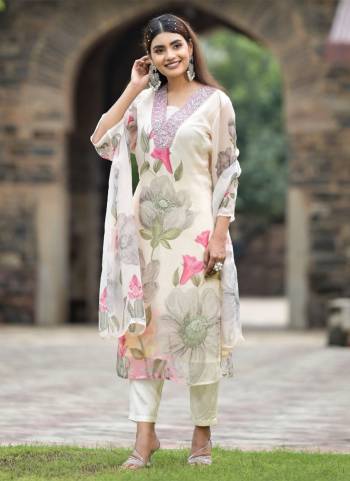 Garb These Suit in Fine Colored Pair With Bottom And Dupatta.These Top Are Georgette And Bottom Are Fabricated On Roman Silk Pair With Georgette Dupatta.Its Beautified With Designer Embroidery Work,Printed .