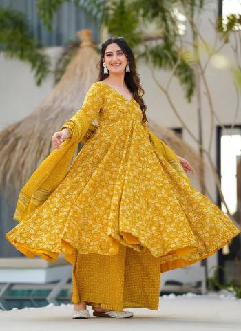 Attrective Looking These Beautiful Looking Readymade Suits.These Top And Bottom is Fabricated On Muslin And Muslin Dupatta.Its Beautified With Designer Digital Printed.
