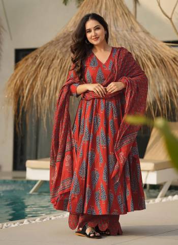 Attrective Looking These Beautiful Looking Readymade Suits.These Top And Bottom is Fabricated On Muslin And Muslin Dupatta.Its Beautified With Designer Digital Printed.
