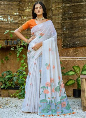 Looking These Festive Wear Saree in Fine Colored.These Saree And Blouse is Fabricated On Muga Cotton.Its Beautified With Floral Thread Weaving Designer.
