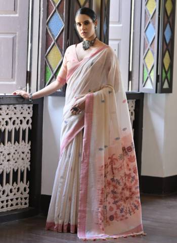 Garb These Festive Wear Saree in Fine Colored.These Saree And Blouse is Fabricated On Muga Cotton.Its Beautified With Multy Thread Weaving Designer.