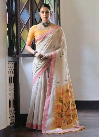 Garb These Festive Wear Saree in Fine Colored.These Saree And Blouse is Fabricated On Muga Cotton.Its Beautified With Multy Thread Weaving Designer.