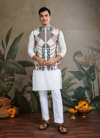 Attrective These Party Wear Readymade Kurta With Jacket Pair in Fine Colored.These Kurta And Jacket Are Viscose Silk Fabricated on Pair.Its Beautified With Designer Multy Thread Embroidery,Swarovski Work.