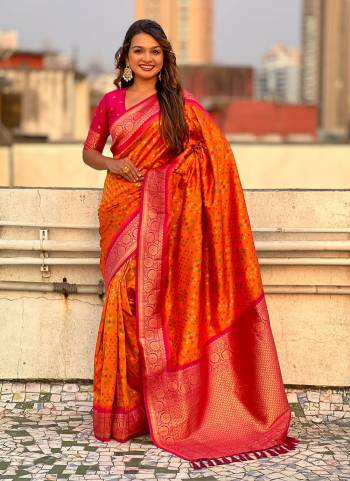 Attrective Look These Traditional Saree in Fine Colored.These Saree And Blouse is Fabricated On Patola Silk.Its Beautified With Weaving Ikkat Meenakari Designer.
