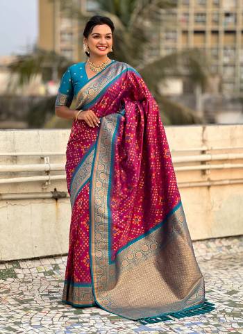 Attrective Look These Traditional Saree in Fine Colored.These Saree And Blouse is Fabricated On Patola Silk.Its Beautified With Weaving Ikkat Meenakari Designer.
