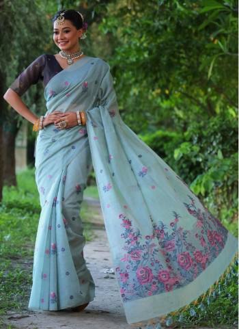 Garb These Festive Wear Saree in Fine Colored.These Saree And Blouse is Fabricated On Muga Cotton.Its Beautified With Floral Weaving Resham Designer.