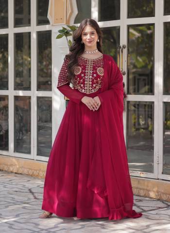 Looking These Beautiful Looking Party Wear Readymade Long Gown With Dupatta.These Gown And Dupatta is Fabricated On Faux Georgette.Its Beautified With Designer Embroidery Work.