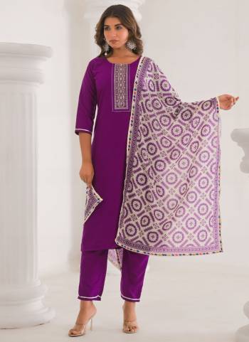 Attrective These Designer Suit in Fine Colored Pair With Bottom And Dupatta.These Top And Bottom Are Fabricated On Viscose Chanderi Pair With Muslin Dupatta.Its Beautified With Designer Embroidery Work.