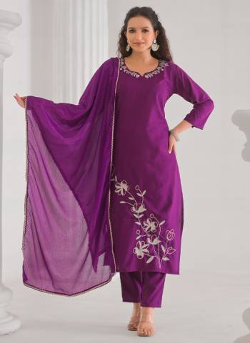 Attrective These Designer Suit in Fine Colored Pair With Bottom And Dupatta.These Top And Bottom Are Fabricated On Viscose Rayon Pair With Chinon Dupatta.Its Beautified With Designer Embroidery Work.
