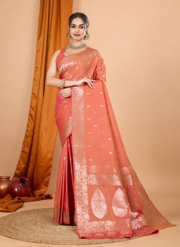 Garb This Party Wear Saree Paired With Blouse.This Saree And Blouse Are Soft Banarasi Silk Based Fabric With Wevon Jari Designer. Buy This Pretty Saree Now.