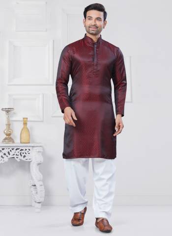 Looking These Party Wear Mans Wear Kutra With Pathani Payjama wearing this fashionable. Tailored Kurta Are Jacquard Silk And Payjama Cotton finest Fabriced With Wevon Jacquard Designer.