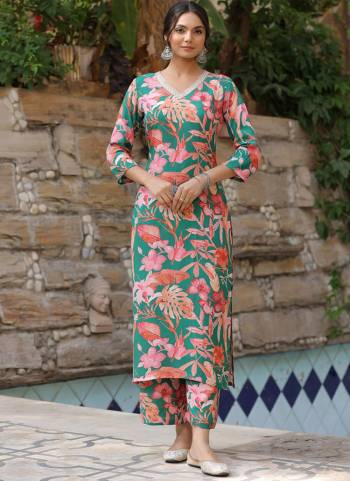 Looking These Beautiful Party Wear Designer Readymade Top With Bottom.These Top And Bottom Are Viscose Fabricated.Its Beautified With Designer Printed.