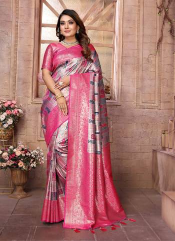 Attrective These Party Wear Saree in Fine Colored.These Saree And Blouse is Fabricated On Banarasi Chaturi Silk.Its Beautified With Chaturi Wevon Jari Designer.