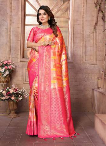 Attrective These Party Wear Saree in Fine Colored.These Saree And Blouse is Fabricated On Banarasi Chaturi Silk.Its Beautified With Chaturi Wevon Jari Designer.