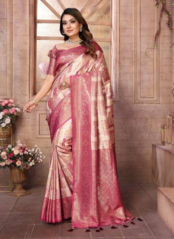 Attrective These Party Wear Saree in Fine Colored.These Saree And Blouse is Fabricated On Banarasi Chaturi Silk.Its Beautified With Chaturi Wevon Jari Designer.