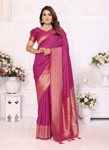 Garb These Party Wear Saree in Fine Colored.These Saree And Blouse is Fabricated On Soft Silk.Its Beautified With Wevon Jari Designer.