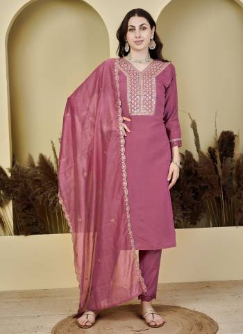 Garb These Designer Suit in Fine Colored Pair With Bottom And Dupatta.These Top And Bottom Are Fabricated On Viscose Chanderi Pair With Nylon Chanderi Dupatta.Its Beautified With Designer Embroidery Work.