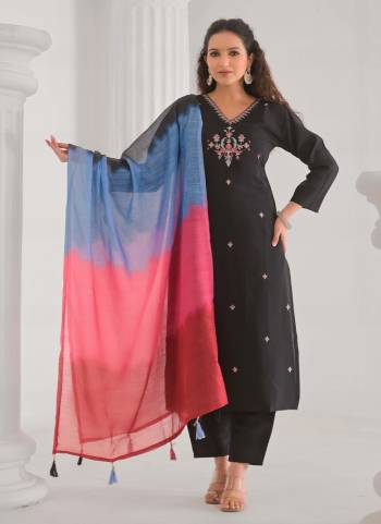 Garb These Designer Suit in Fine Colored Pair With Bottom And Dupatta.These Top And Bottom Are Fabricated On Viscose Chanderi Pair With Chanderi Dupatta.Its Beautified With Designer Embroidery Work.
