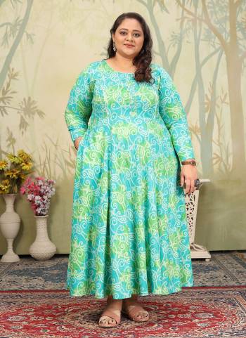 Attrective These Beautiful Looking Readymade Long Kurti.These Kurti is Fabricated On Rayon.Its Beautified With Designer Printed.