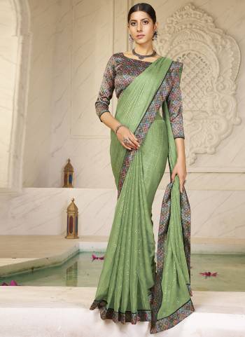 Attrective These Party Wear Saree in Fine Colored.These Saree Are Chiffon And Blouse is Fabricated On Chiffon Pair.Its Beautified With Designer Digital Foil Printed With Printed Blouse,Lace.