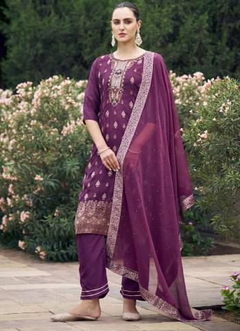 Looking These Beautiful Looking Readymade Suits With Dupatta.These Suit is Fabricated On Top Are Viscose Silk And Bottom Are Viscose Silk And Chiffon Dupatta .Its Beautified With Wevon Designer,Hand Work.