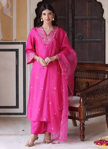 Attrective Looking These Beautiful Looking Readymade Suits.These Top Are Viscose Chanderi And Bottom Are Viscose Chanderi And Dupatta Organza Fabricated.Its Beautified With Designer Embroidery Work.