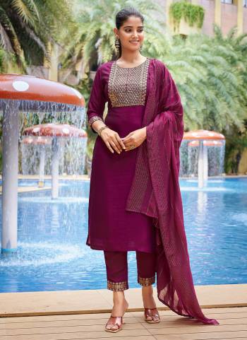 Garb These Beautiful Party Wear Designer Readymade Suits.These Top And Bottom Are Silk Blend And Dupatta is Fabricated On Viscose.Its Beautified With Solid Designer Printed.