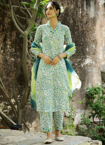 Attrective Looking These Beautiful Looking Readymade Suits.These Top And Bottom Are Roman Slub And Dupatta Kota Chex Fabricated.Its Beautified With Designer Printed.