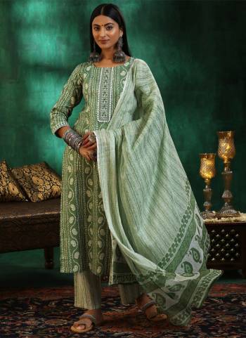 Attrective Looking These Beautiful Looking Readymade Suits.These Top And Bottom Are Roman Slub And Dupatta Kota Chex Fabricated.Its Beautified With Designer Printed.