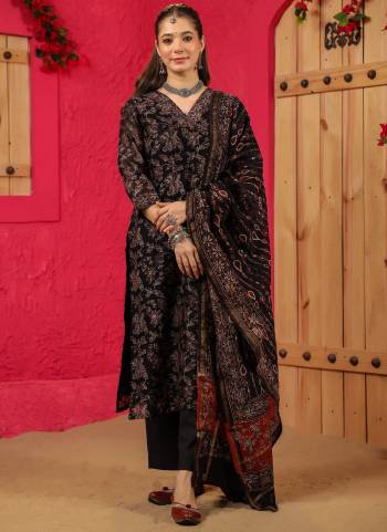 Attrective Looking These Beautiful Looking Readymade Suits.These Top And Bottom Are Roman Slub And Dupatta Kota Chex Fabricated.Its Beautified With Designer Printed.