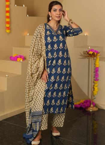 Attrective Looking These Beautiful Looking Readymade Suits.These Top And Bottom Are Roman Slub And Dupatta Kota Chex Fabricated.Its Beautified With Designer Printed.