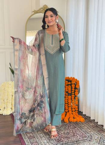 Looking These Suit in Fine Colored Pair With Bottom And Dupatta.These Top And Bottom Are Fabricated On BSY Viscose Pair With Organza Dupatta.Its Beautified With Designer Embroidery Work .