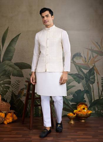 For A Festive Wear,Grab These Readymade Kurta With Koti in Fine Colored.