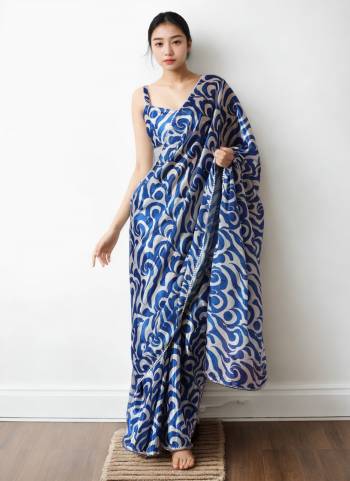 Looking These Fastive Wear Saree in Fine Colored.