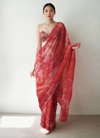 Looking These Fastive Wear Saree in Fine Colored.
