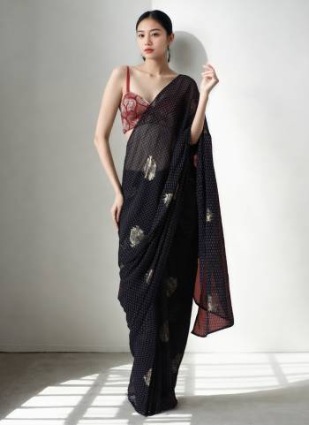 Looking These Fastive Wear Saree in Fine Colored.