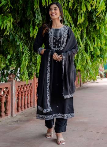 Garb These Beautiful Looking Readymade Suits With Dupatta.These Suit is Fabricated On Top Are Viscose Roman Silk And Bottom Are Viscose Roman Silk And Nazmin Dupatta .Its Beautified With Designer Embroidery Work.