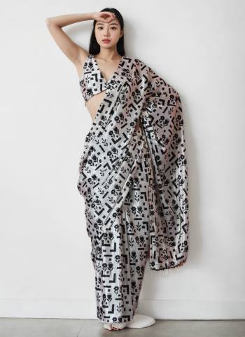 Grab These Ready To Wear Saree in Fine Colored.These Saree is Fabricated On Chinon Pair With Chinon Blouse.Its Beautified Designer Digital Printed.