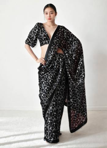 Grab These Ready To Wear Saree in Fine Colored.These Saree is Fabricated On Chinon Pair With Chinon Blouse.Its Beautified Designer Digital Printed.