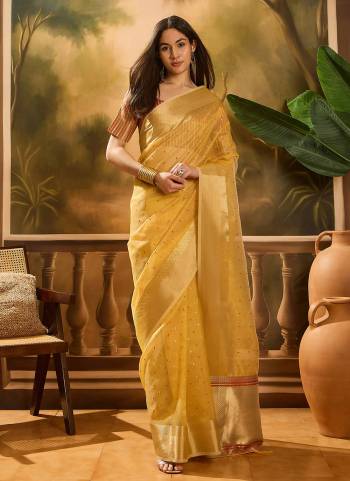 Looking These Party Wear Saree in Fine Colored.These Saree And Blouse Is Kadi Organza Fabricated.Its Beautified With Wevon Jacquard Designer.