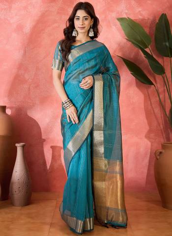 Looking These Party Wear Saree in Fine Colored.These Saree And Blouse Is Kadi Organza Fabricated.Its Beautified With Wevon Jacquard Designer.