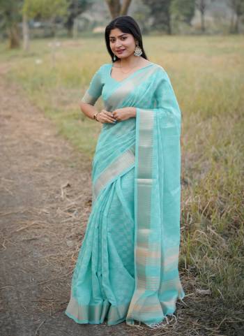 Looking These Party Wear Saree in Fine Colored.These Saree And Blouse is Fabricated On Kalyani Silk.Its Beautified With Weaving Small Jari Checks Designer.